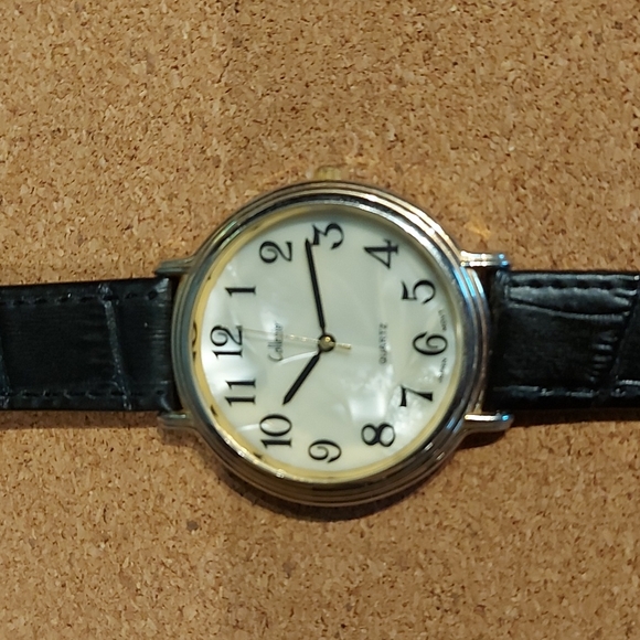 Collezio Gold Tone Quartz Watch - Picture 5 of 6